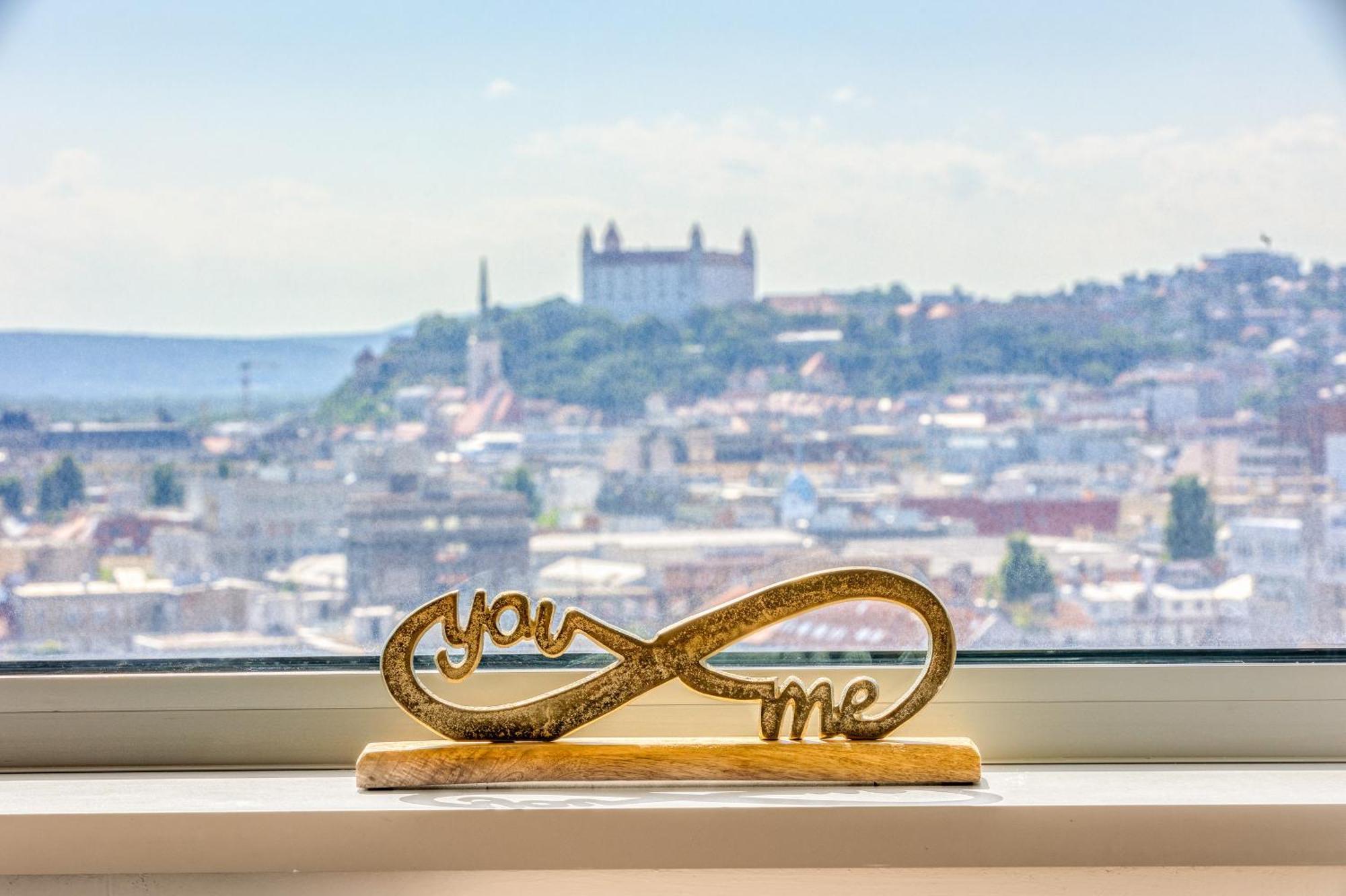 Sky Park 1 - Luxurious #instaworthy In Downtown Center With Included Parking, Address In Town * Bratislava
